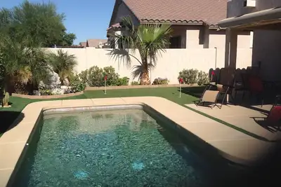 Image de Maison confortable avec piscine chauffée (frais supplémentaires) dans une communauté de golf tranquille!