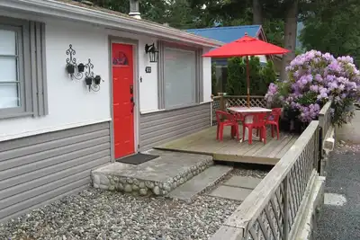 Image de Cultus Lake - Souvenirs Cottage