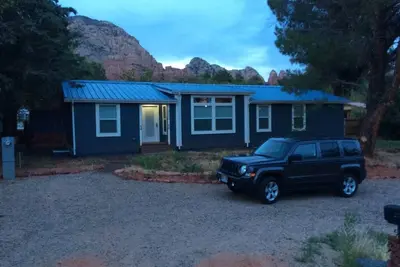 Image de Sedona Wonderland! avec bain à remous sous les étoiles!