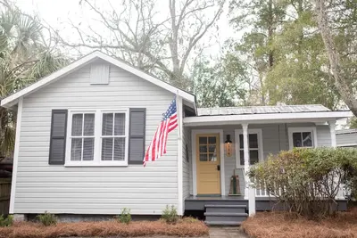Image de Ferme Cottage dans le centre-ville de Summerville