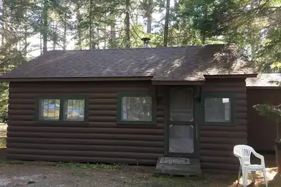 Image de Cabine # 5 (Loon) Cabine confortable et confortable de 1 chambre avec belle vue sur le lac!