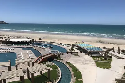 Image de Las Palomas, Resort 4 étoiles, Nouveau Beautiful Beach Front Resort Plus grand 2 chambres