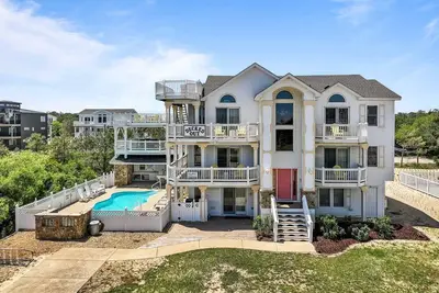 Image de Oace's | Oceanside | Tête de baleine | Corolla | 22 personnes