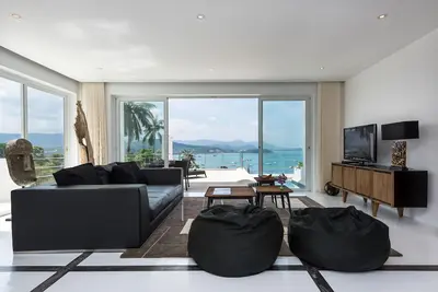 Image de Appartement \"Beach House\" avec vue sur la mer et piscine