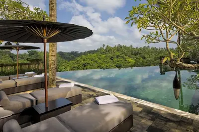 Image de Villa Bukit Naga, Villa de luxe 6 lits avec cascade et jardin caractéristique près d'Ubud