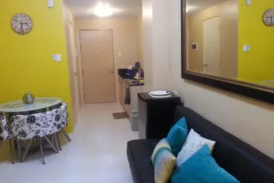 Image de Condo 1-Br surplombant le lac / volcan Taal