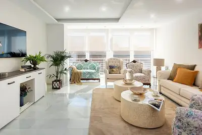 Image de Spacious Apartment in Prime Location. Recogidas