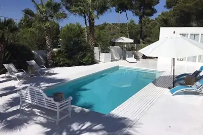 Image de Maison avec piscine près de la plage à Ibiza