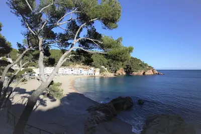 Image de Tamariu Appartement 5 pers. tout confort à 150m de la plage