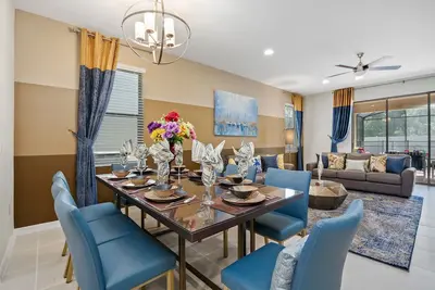 Image de Promotion D'Ouverture! ! Brand New 6Br / 4. 5ba maison avec piscine / spa, salle de jeux, wifi