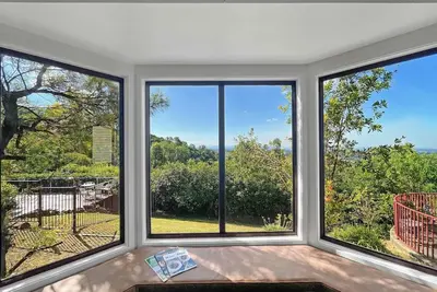 Image de Villa 2 @ Bimbadeen Estate - Split level villa for 2 with the best views in the valley