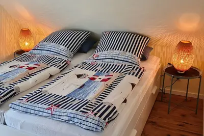 Image de Grand appartement incl. Salle de jeux pour enfants près de Esens - près de la ville et près de la plage