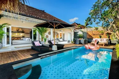 Image de Bloom 2, 5 Villa Villa, près de la plage, Seminyak;