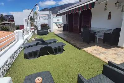 Image de Magnifique bungalow avec piscine dans le quartier de Los Llanos de Aridane