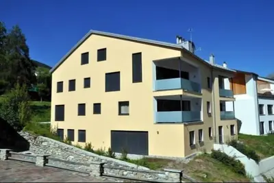 Image de 17 notes sur \"e-domizil\": 4. 66 d'un maximum de 5. 0 points