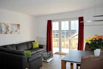 Image de Central, situation ensoleillée dans la partie pittoresque du village \"Scuol-sura\"