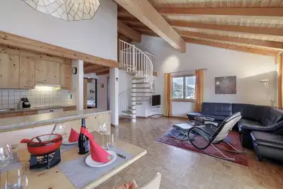 Image de 5 notes sur \"e-domizil\": 4. 04 d'un maximum de 5. 0 points