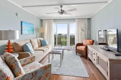 Image de Beach Club Condo avec vue sur l'océan depuis chaque chambre!