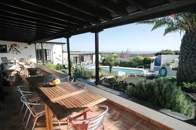 Image de Finca \"El Volcan\" canarienne Country Home, 4 chambres, 3 salles de bain, vue imprenable sur mer