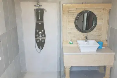 Image de Villa avec piscine privative 2