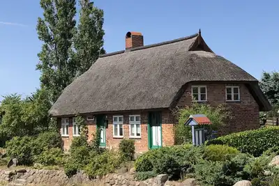 Image de carte confortable ferme avec vue sur le lac, à 5 minutes de la plage, grand jardin
