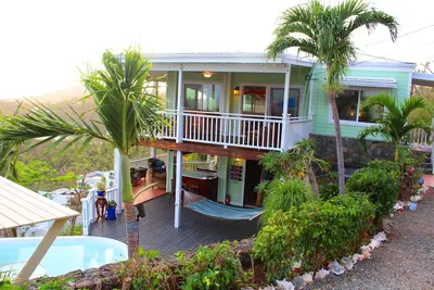 Image de Été. Spécial 500 $ la nuit du 1er juin au 1er octobre, 4 chambres / 4 salles de bain, piscine, climatisation, Wi-F