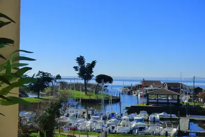 Image de Meublé 4 pers Vue sur le Port et  Bassin D'Arcachon - proche commerce et plage