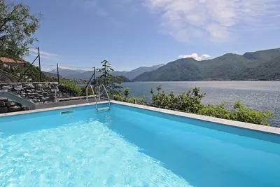 Image de Appartement de luxe avec piscine privée à Sala Comacina pour 2-4 personnes