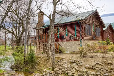 River Front Cabin Rental-Hot Tub-Internet sans fil gratuit-Fire Pit