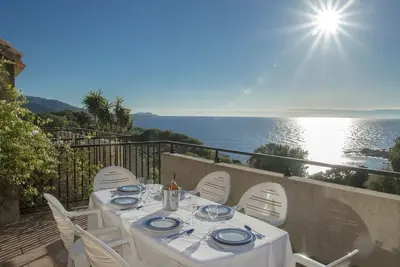 Image de La Marinella *Plage 5mn A Pied*Climatisee*Vue Imprenable*Calme*Parking