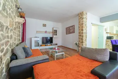 Image de Appartement de trois chambres avec la terrasse et la vue sur le mer Bibinje, Zadar (A-16188-a)