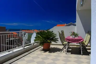 Image de Appartement d'une chambre avec la terrasse et la vue sur le mer Makarska (A-15200-c)