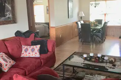 Image de Les montagnes appellent! Magnifique Cottage 3 Chambres!