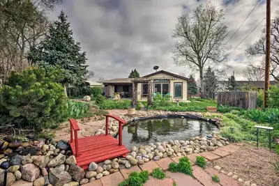 Image de Nouveau! Arvada Home w / Jardin superbement aménagé!