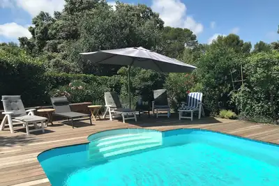 Image de Villa avec piscine privé, grand jardin clos, plages à 25mn, 10 pers