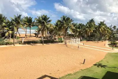 Image de Appartement en bord de mer avec terrasse donnant sur l'océan