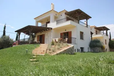 Villa Avec Vue Sur La Mer Et Piscine Et Marche De Sandy Beach 9 personnes