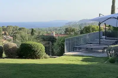 Image de Grande Villa (10 pers. ) // 5mn  Plage et  Commerces //   Vue Mer Exceptionnelle