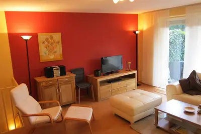 Image de Appartement 3 pièces non-fumeur à l'ouest de Hambourg pour 6 personnes. (2 chambres) jardin au rez-de-chaussée