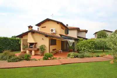 Image de Vacation Home à Pietrasanta avec 1 chambres à coucher, 4 couchages