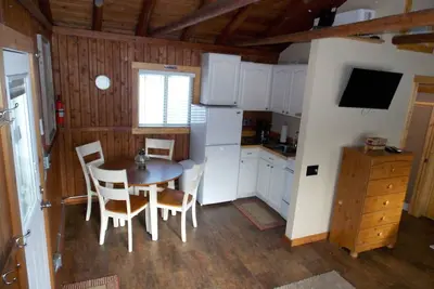 Image de Alden Sunrise Cabin dans le centre-ville pittoresque d'Alden près du lac Torch