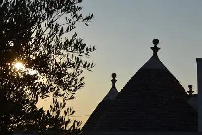 Image de Trulli dans la campagne autour Alberobello