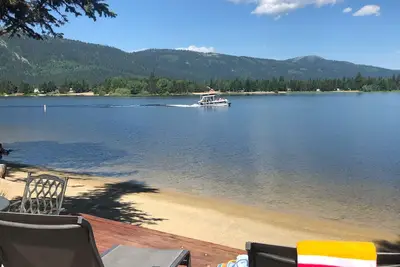 Image de Parfait escapade au bord du lac, plage de sable fin - idéal pour les familles, les amis et les réunions!