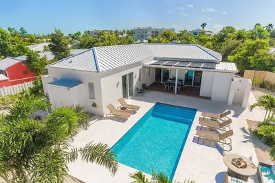 Image de Villa neuve privée avec piscine à Leeward