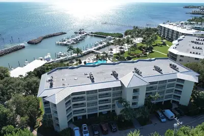 Image de Magnifique Condo de 3 chambres avec vue sur l'océan - Ocean Harbor K-21