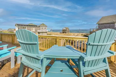 Image de Semi-bordé à Rodanthe avec piscine solaire, bain à remous, à pied de la plage
