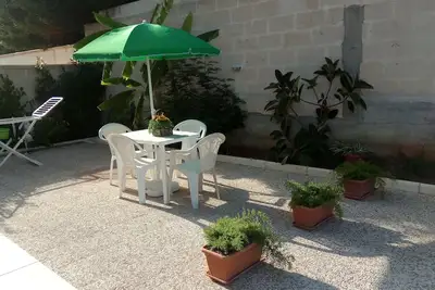 Image de sous-sol confortable dans une villa près de la mer