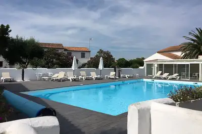 Image de Maison Rétaise *** dans belle résidence bord de mer, Piscine chauffée