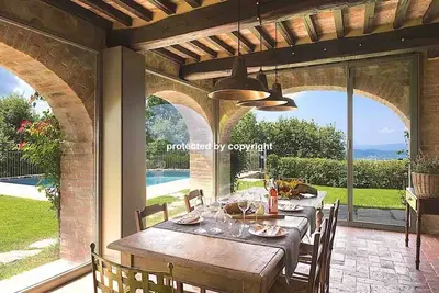 Villa de luxe parmi les vignobles