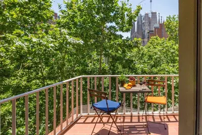 Image de Modern 4-bedroom apartment with Sagrada Familia view